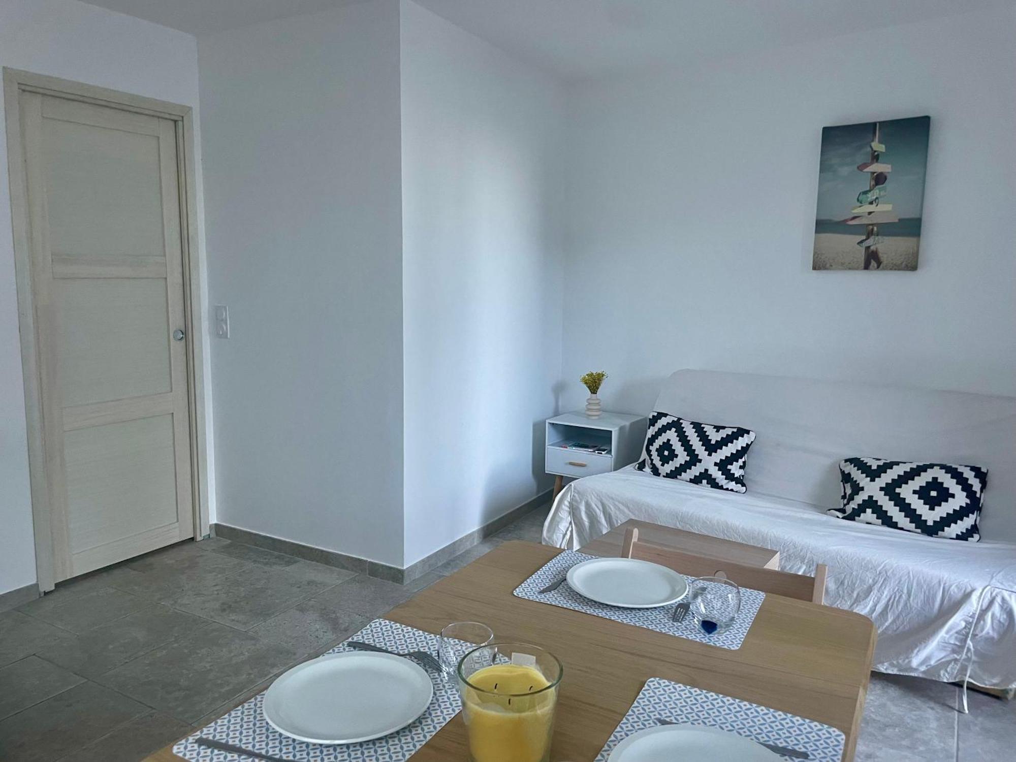 T2 Renove Avec Terrasse Au Coeur Des Cevennes Apartment Saint-Germain-de-Calberte Exterior foto